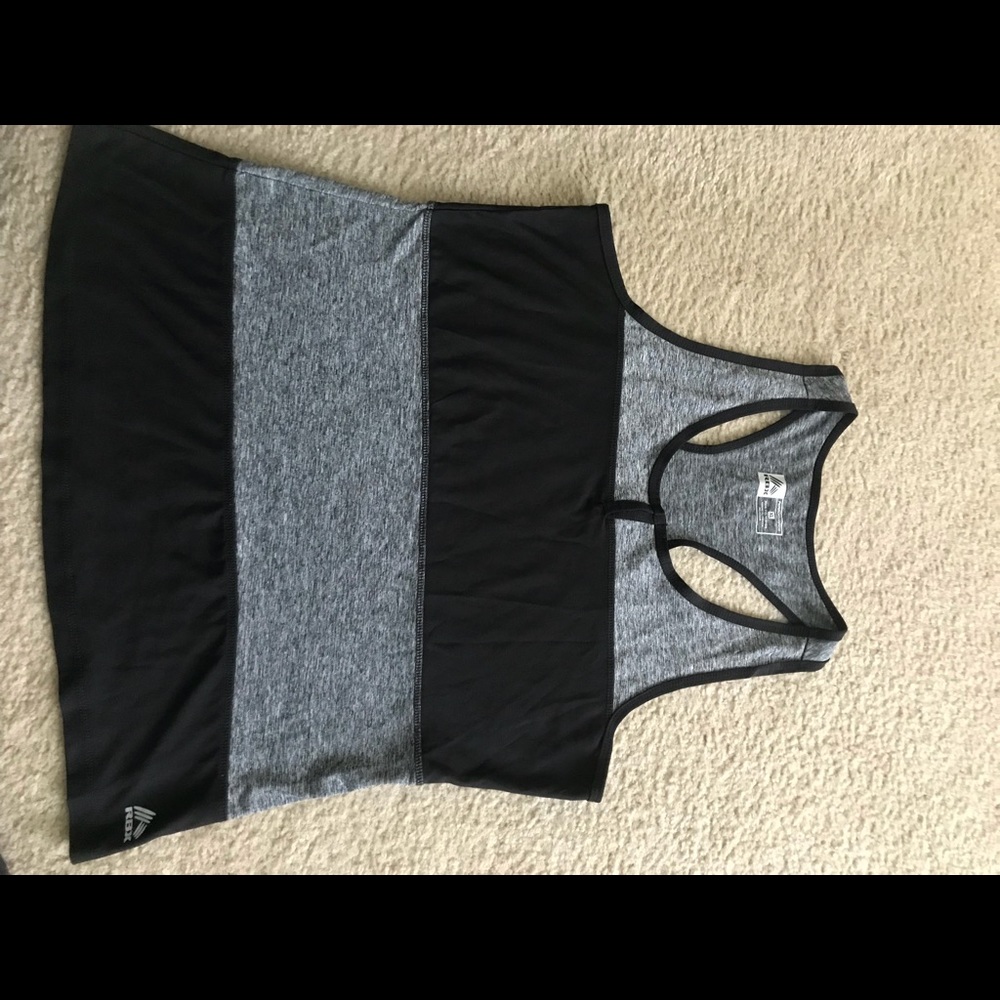 ❤️Black Reebok tank top❤️